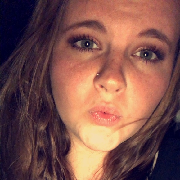 Meet your Posher, Kelsie - Picture 1 of 1